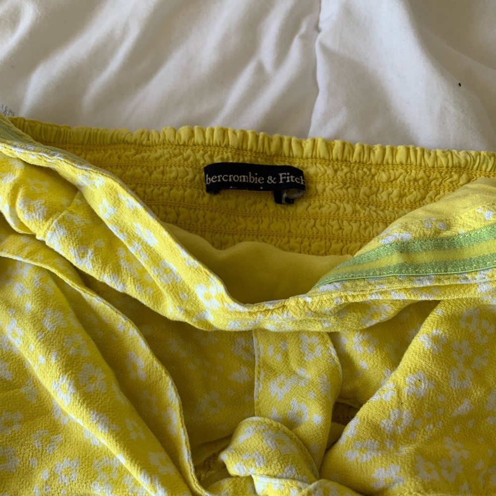 A&f yellow floral tube top - Picture 2 of 2